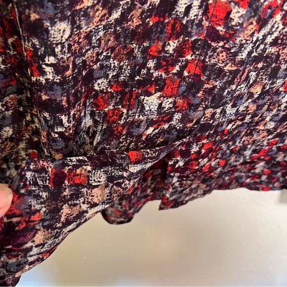 Nic + Zoe Split Neck Blouse Navy Multi Geometric XS - Picture 4 of 9